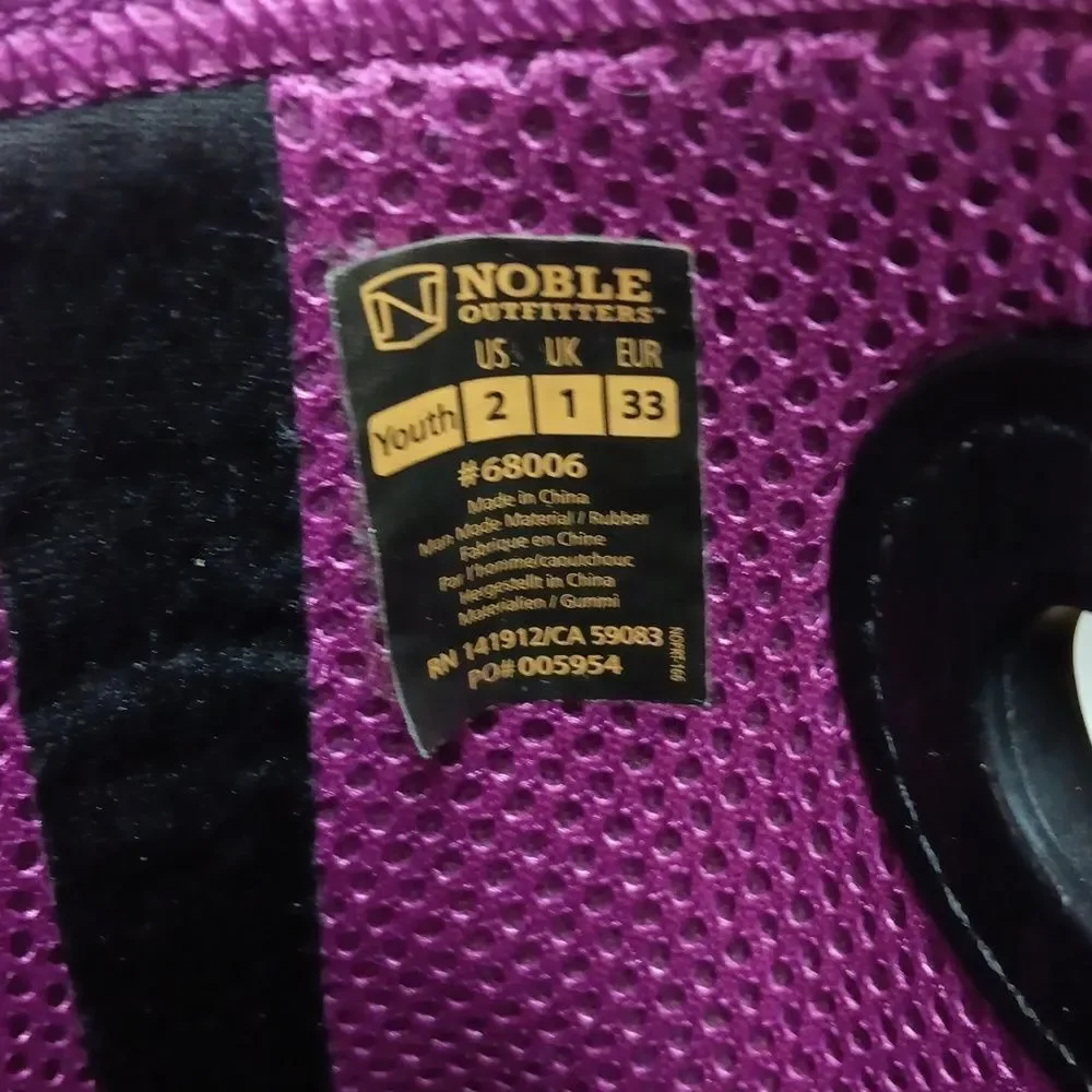 Muds Noble Outfitters Kids' Black and Purple Rain & Snow Boots Youth Size 2